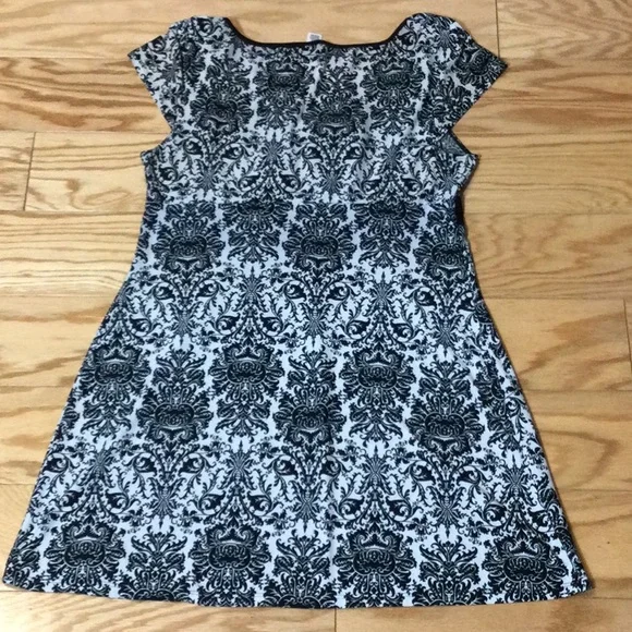 M ND Intimates damask cap sleeve lounge dress - Picture 4 of 15